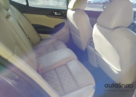 2016 Nissan Maxima 3.5 Platinum из США, поврежденный, VIN 1N4AA6AP2GC401435